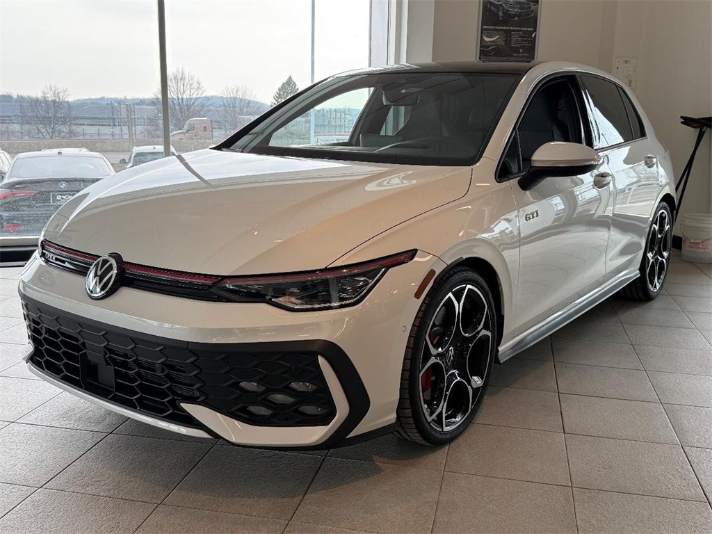 2025 Volkswagen Golf GTI Autobahn