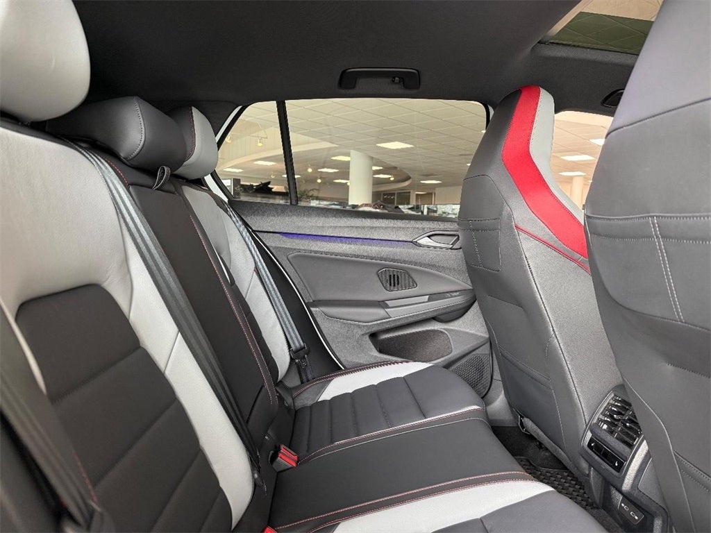 2025 Volkswagen Golf GTI Autobahn