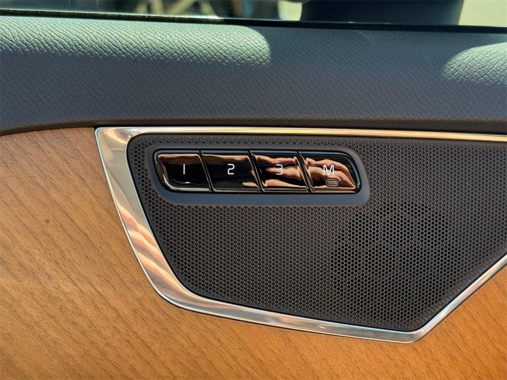 2023 Volvo XC90 B6 Plus 7-Seater