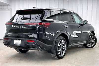 2025 INFINITI QX60 LUXE