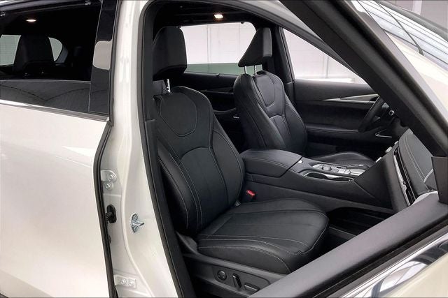 2025 INFINITI QX60 LUXE BLACK EDITION