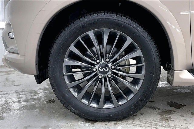 2021 INFINITI QX80 Premium Select