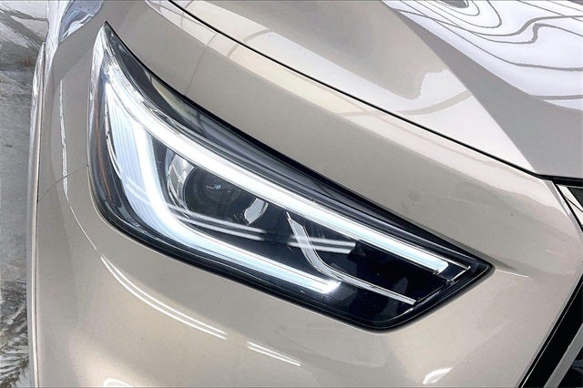 2021 INFINITI QX80 Premium Select