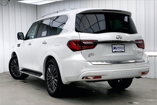 2023 INFINITI QX80 Premium Select