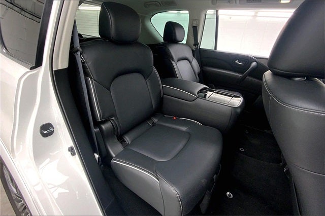 2023 INFINITI QX80 Premium Select