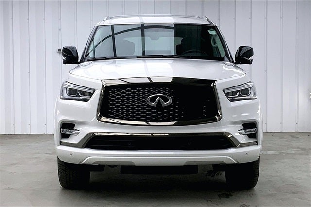 2023 INFINITI QX80 Premium Select