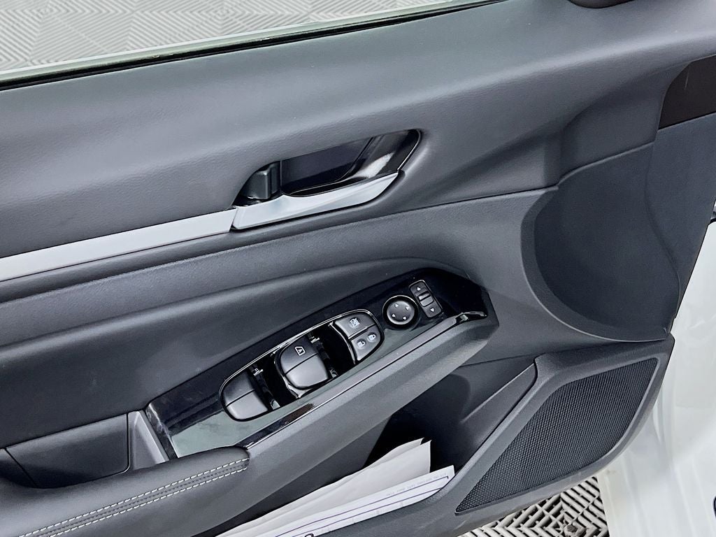 2025 Nissan Altima 2.5 SL