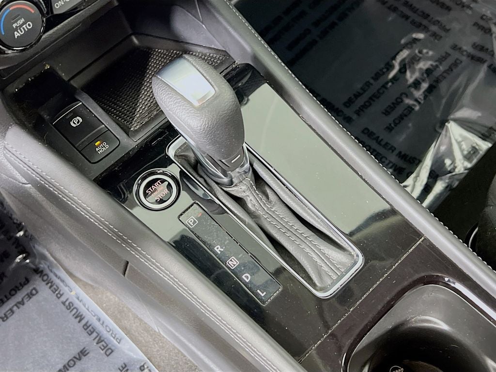 2022 Nissan Kicks SV