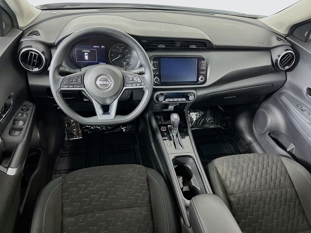 2022 Nissan Kicks SV