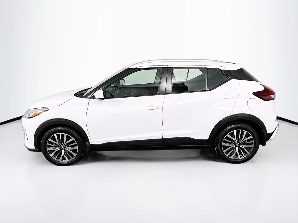 2022 Nissan Kicks SV