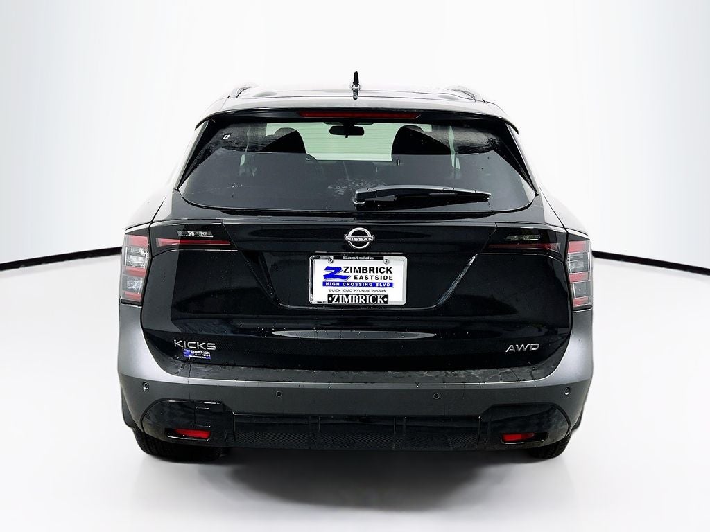 2026 Nissan Kicks SV