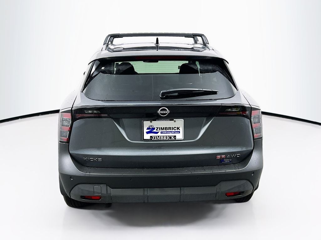 2026 Nissan Kicks SR