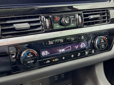 2026 Nissan Pathfinder SV