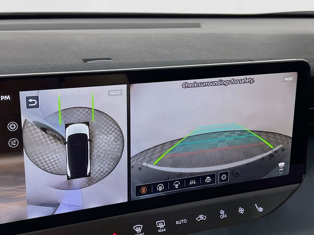 2026 Nissan Leaf PLATINUM+