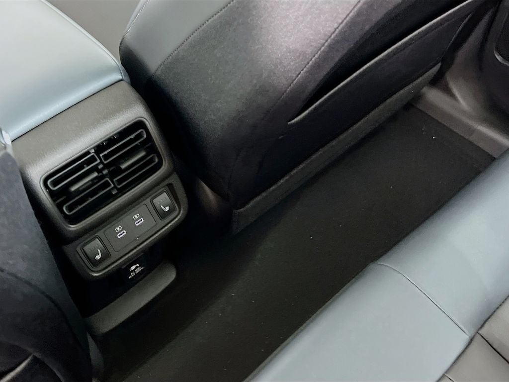 2026 Nissan Leaf PLATINUM+