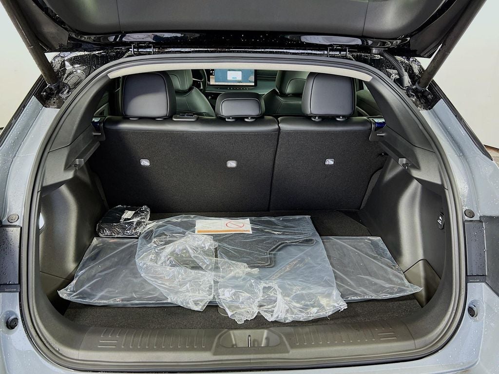 2026 Nissan Leaf PLATINUM+