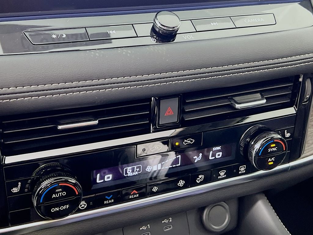 2025 Nissan Rogue Platinum