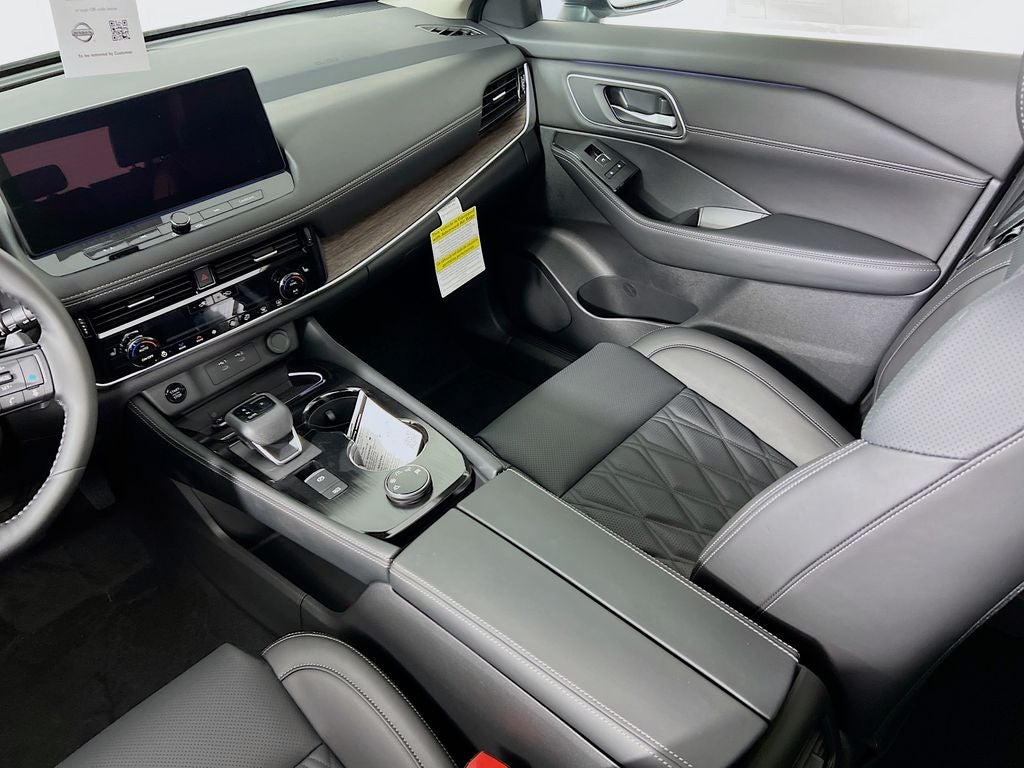 2025 Nissan Rogue Platinum