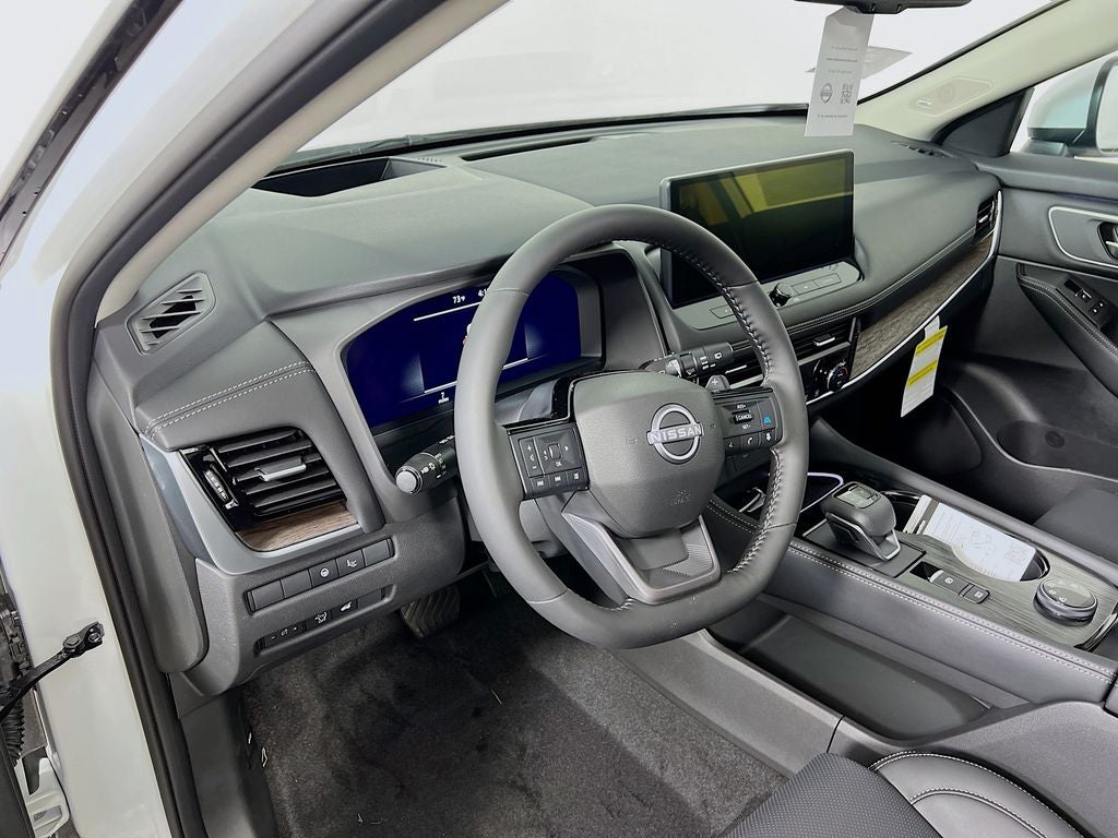 2025 Nissan Rogue Platinum