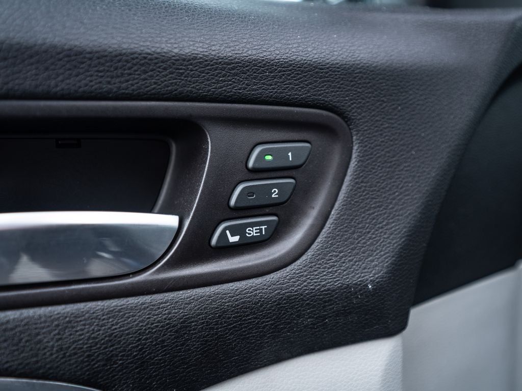 2016 Acura MDX 3.5L SH-AWD w/Advance & Entertainment Pkgs