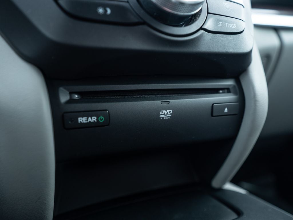 2016 Acura MDX 3.5L SH-AWD w/Advance & Entertainment Pkgs