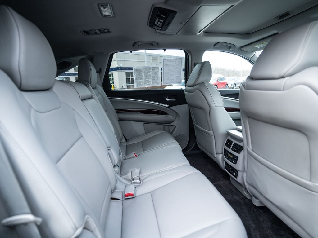 2016 Acura MDX 3.5L SH-AWD w/Advance & Entertainment Pkgs