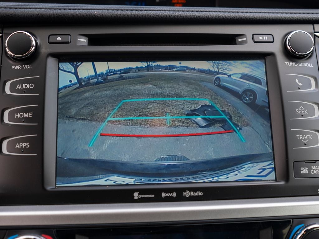 2017 Toyota Highlander SE