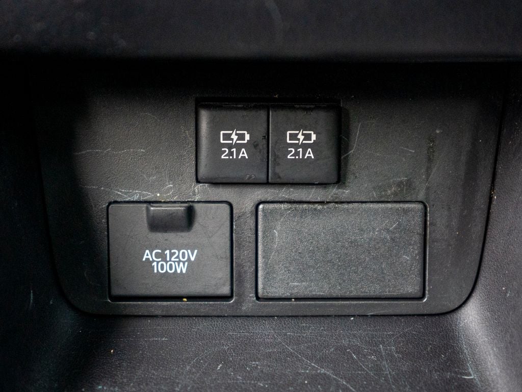 2017 Toyota Highlander SE