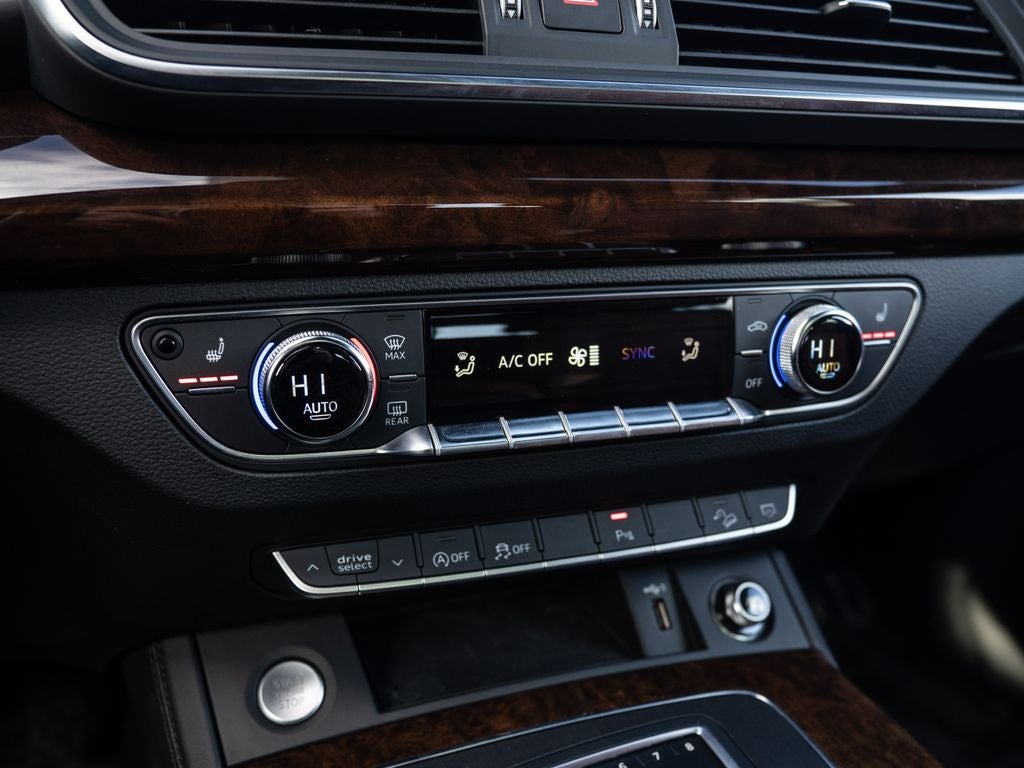 2020 Audi Q5 45 Premium Plus quattro