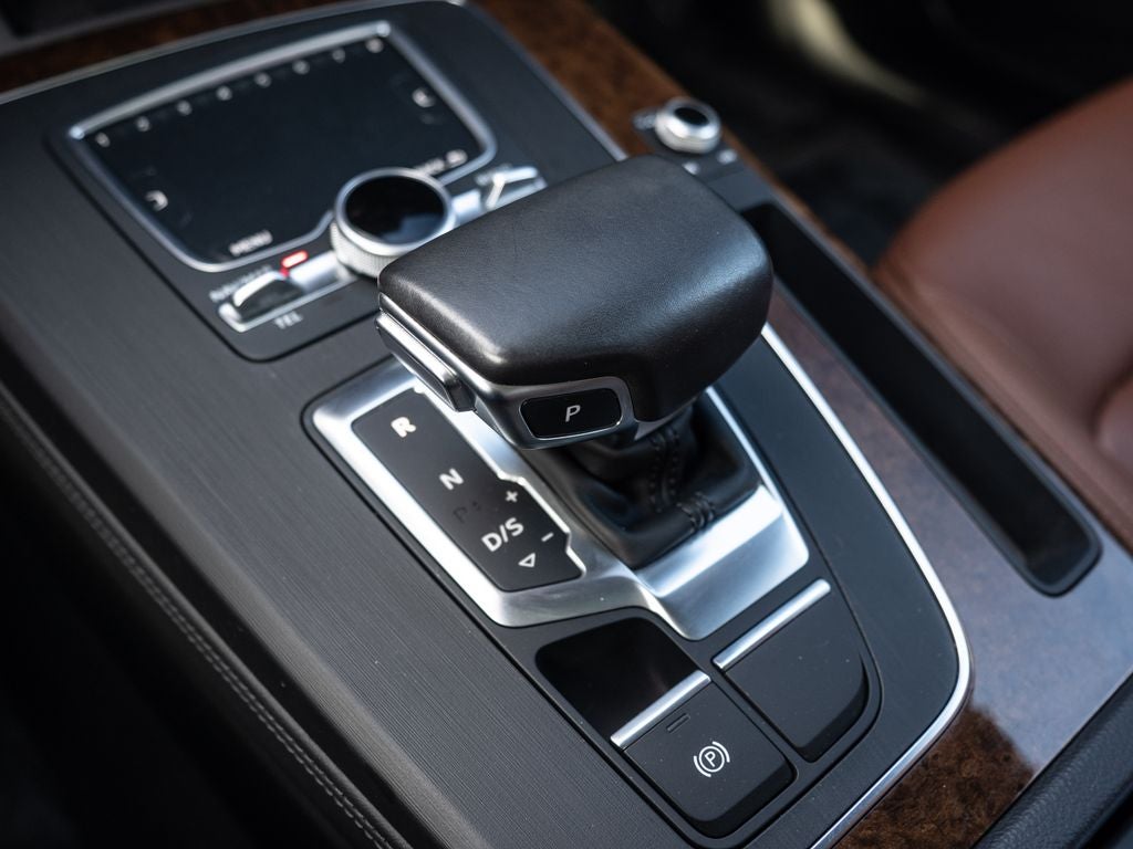 2020 Audi Q5 45 Premium Plus quattro