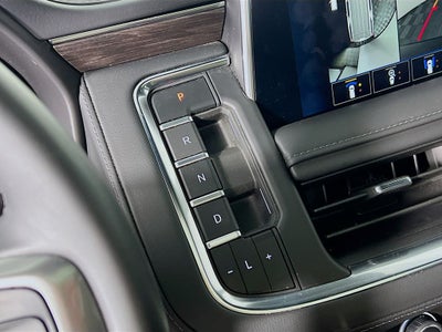 2024 Chevrolet Suburban LT