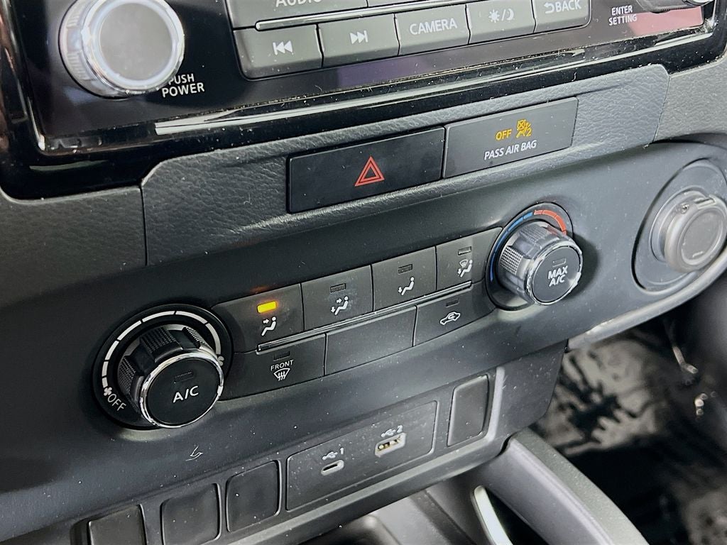 2022 Nissan Frontier SV