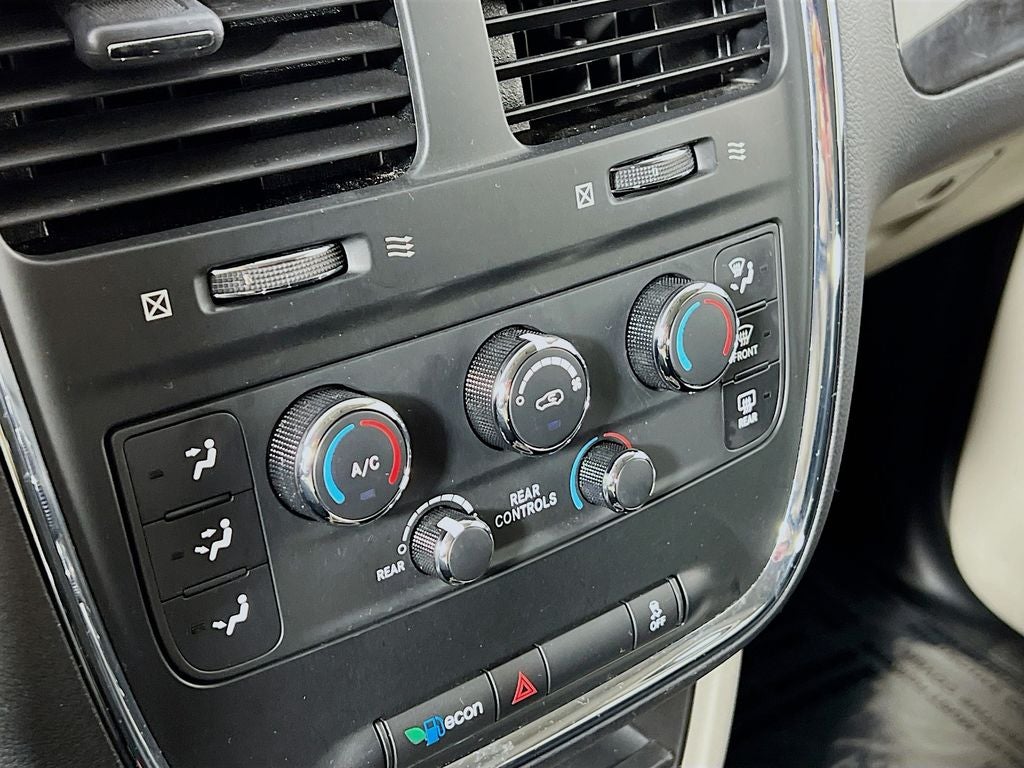 2016 Dodge Grand Caravan SE