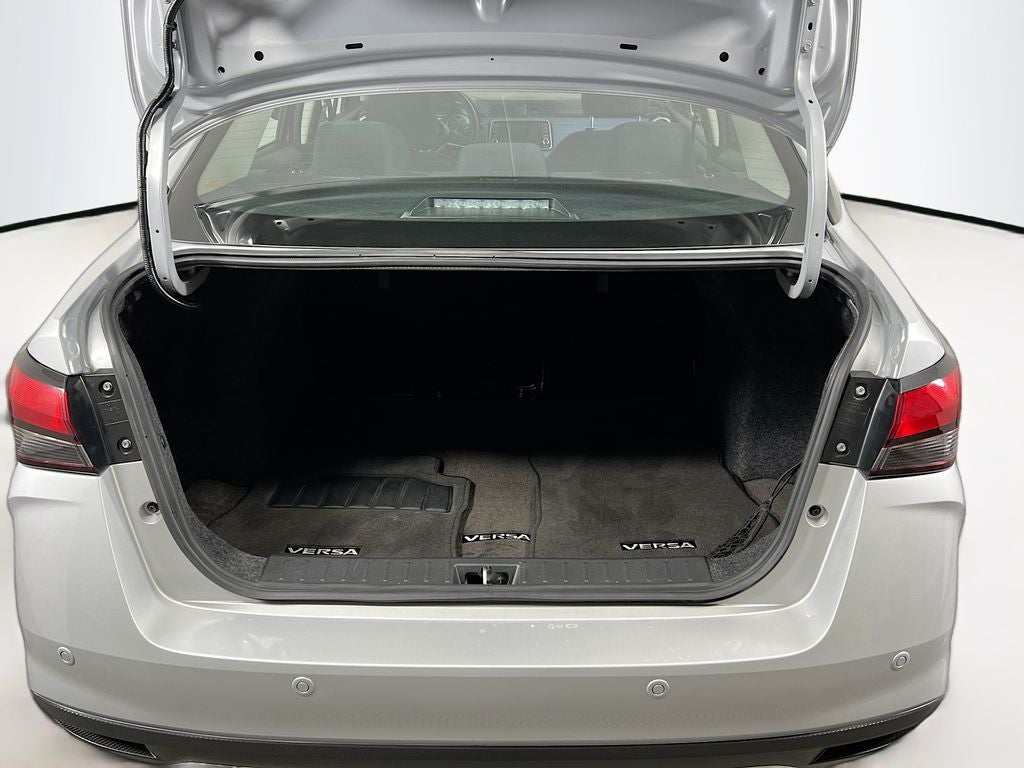 2024 Nissan Versa 1.6 SV