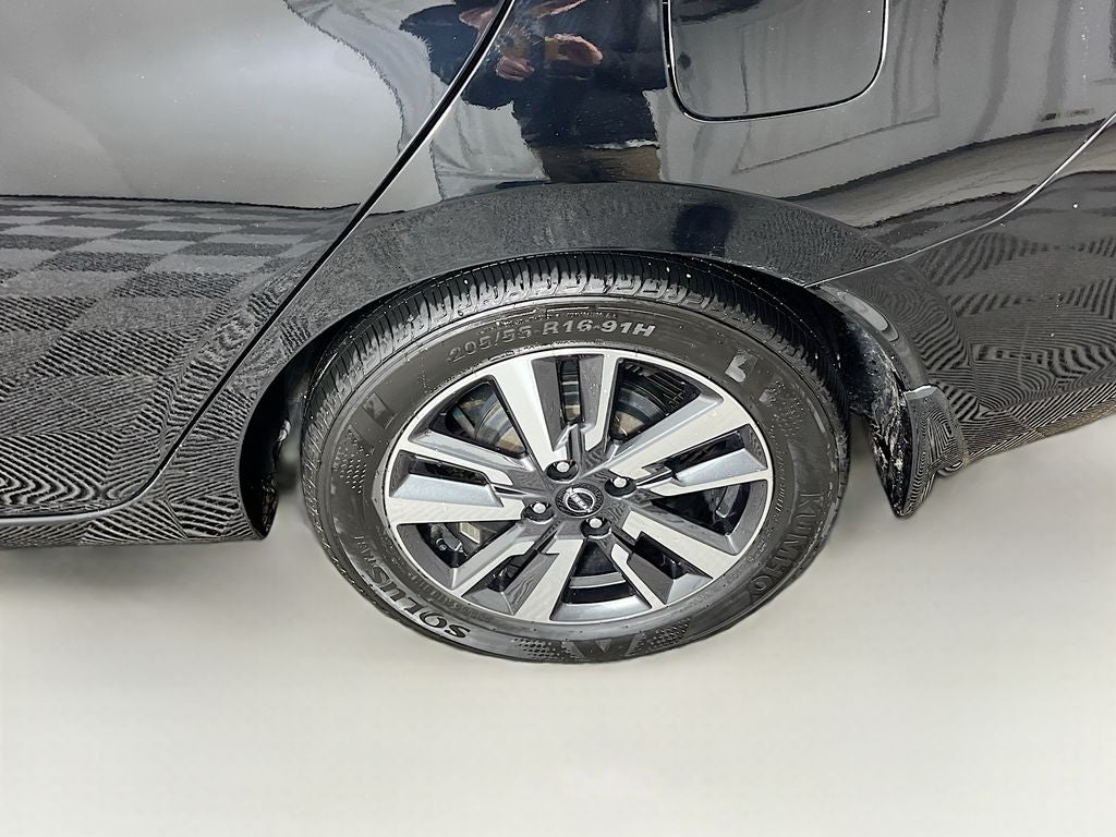 2024 Nissan Versa 1.6 SV