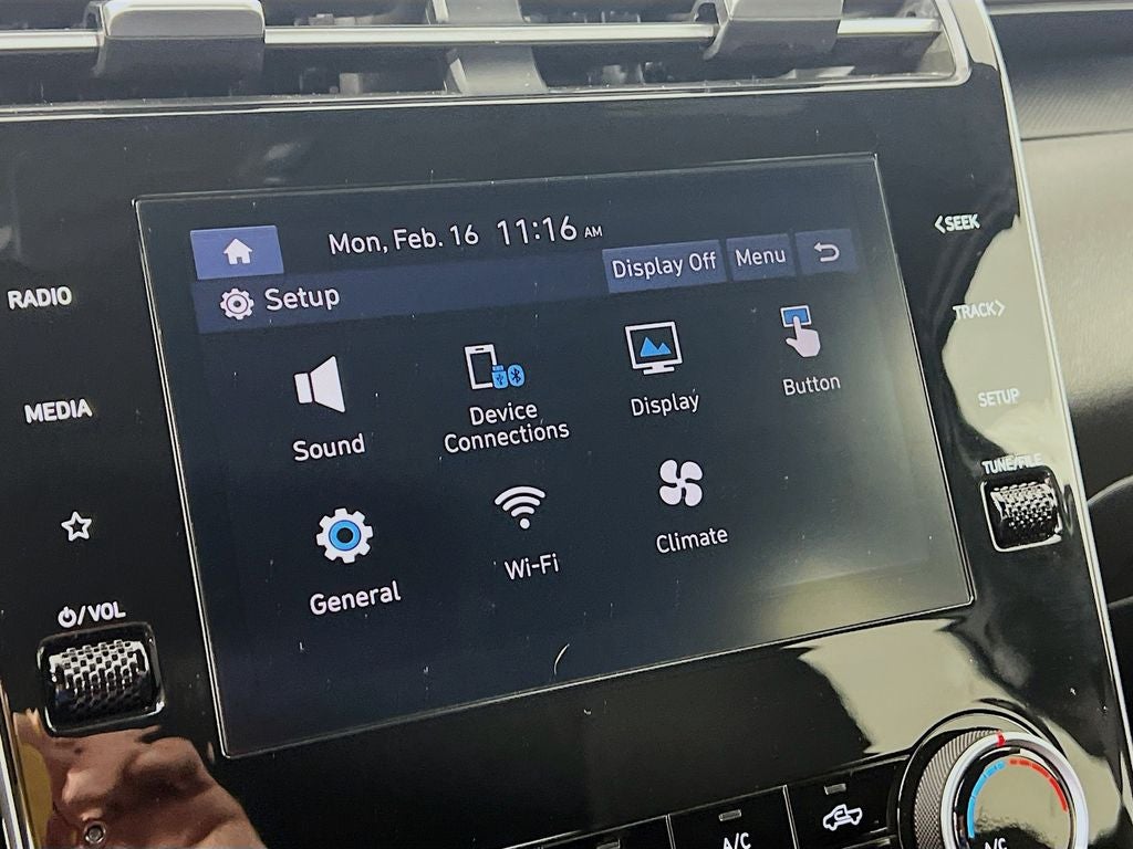 2024 Hyundai Santa Cruz SE