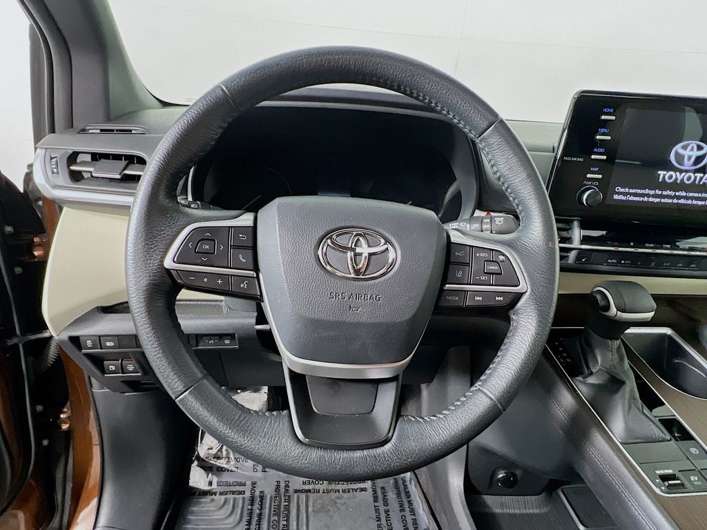 2022 Toyota Sienna XLE 7 Passenger