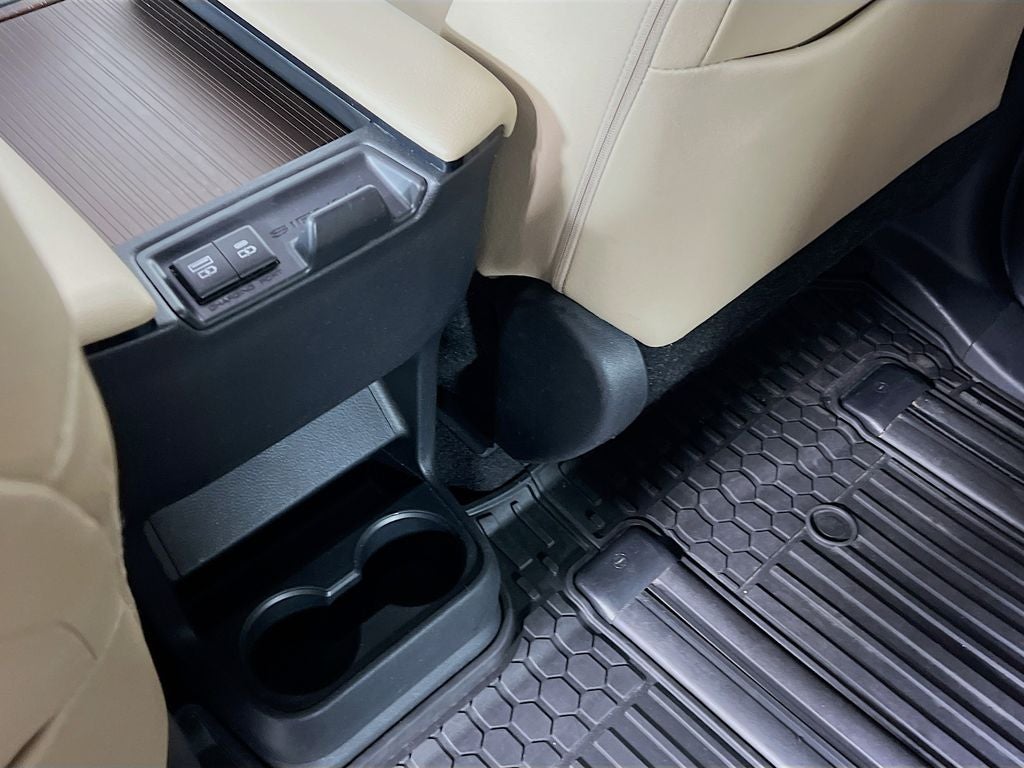 2022 Toyota Sienna XLE 7 Passenger