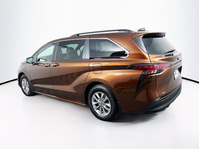 2022 Toyota Sienna XLE 7 Passenger