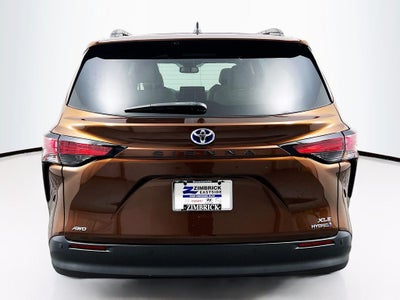 2022 Toyota Sienna XLE 7 Passenger