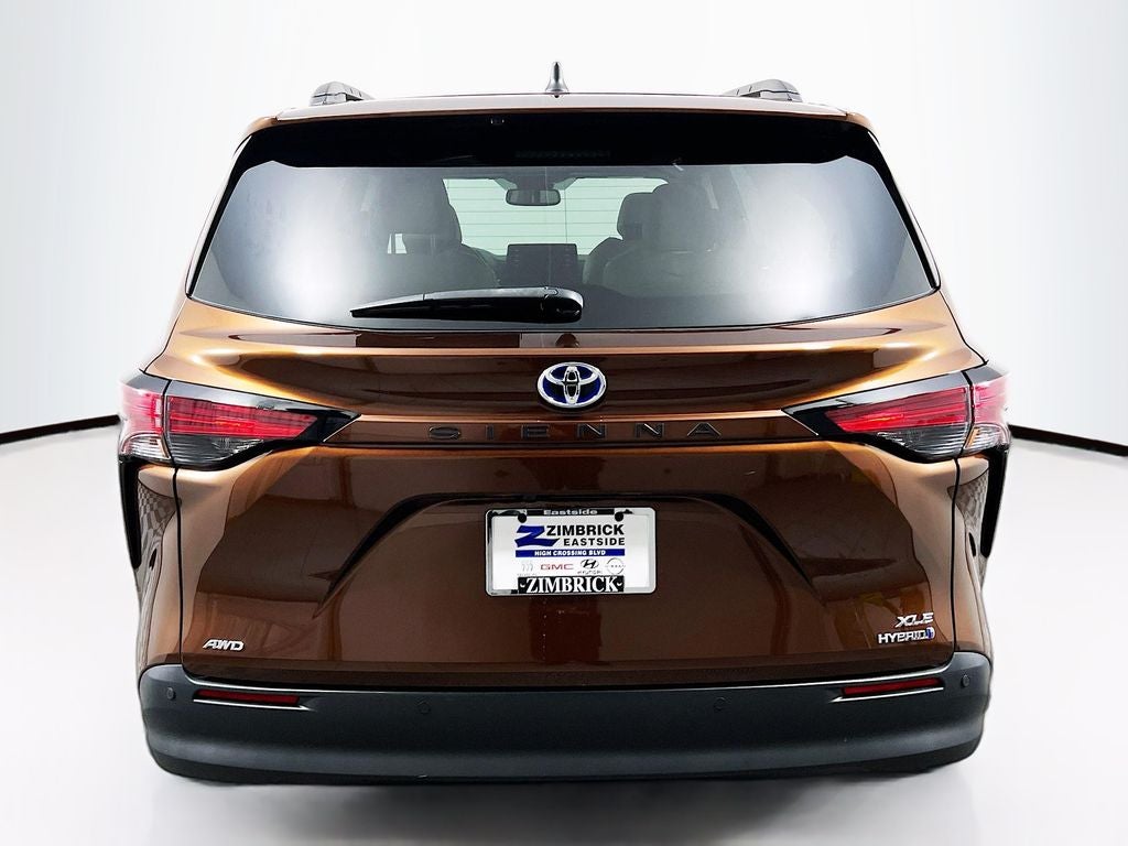 2022 Toyota Sienna XLE 7 Passenger