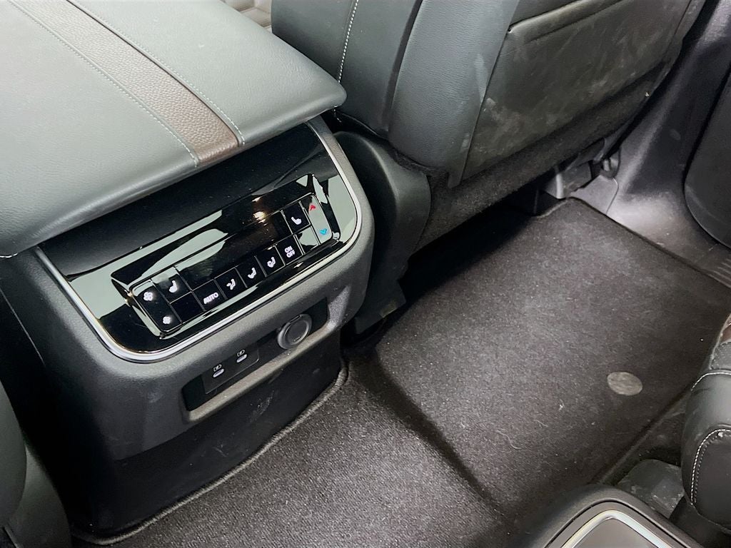 2025 Nissan Armada Platinum Reserve