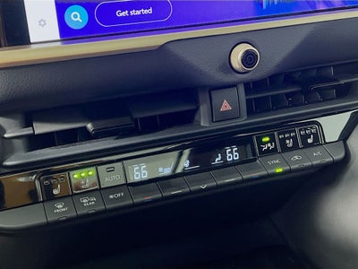 2025 Toyota Crown Signia Base