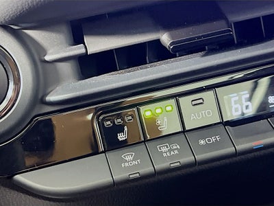 2025 Toyota Crown Signia Base