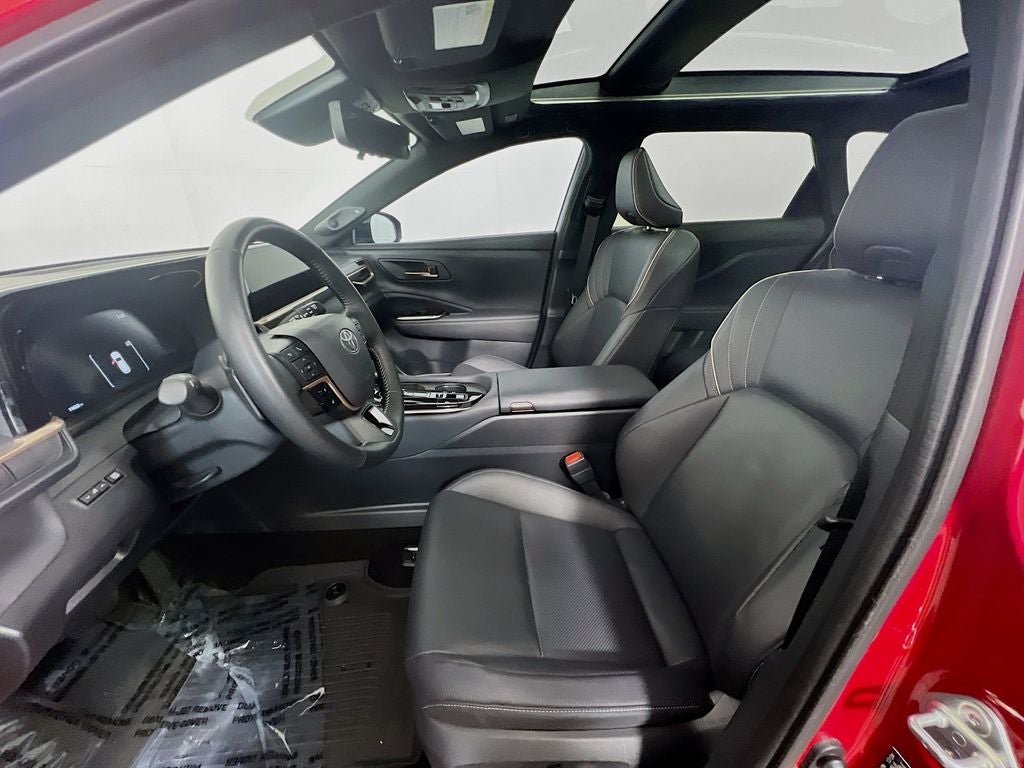 2025 Toyota Crown Signia Base