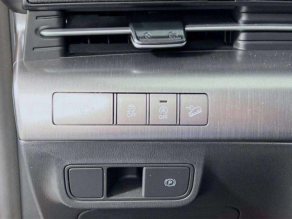 2025 Hyundai Kona SE