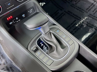 2025 Hyundai Kona SE