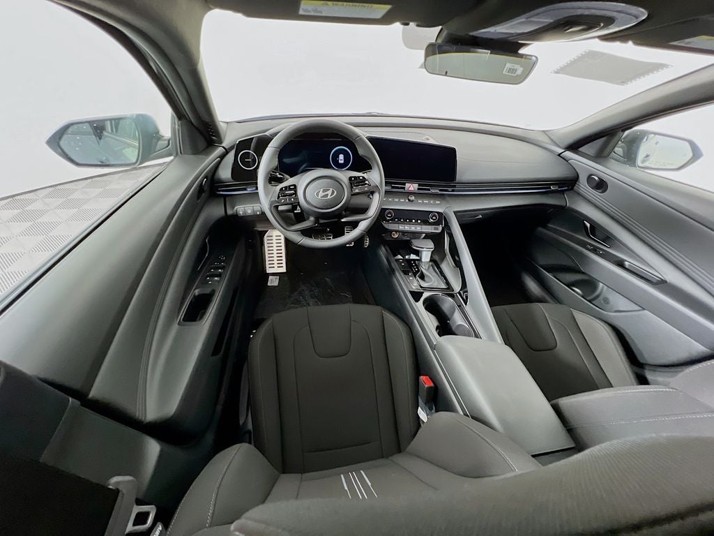 2025 Hyundai Elantra Hybrid SEL Sport