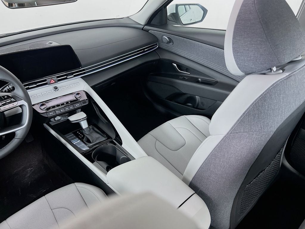 2025 Hyundai Elantra Hybrid Limited