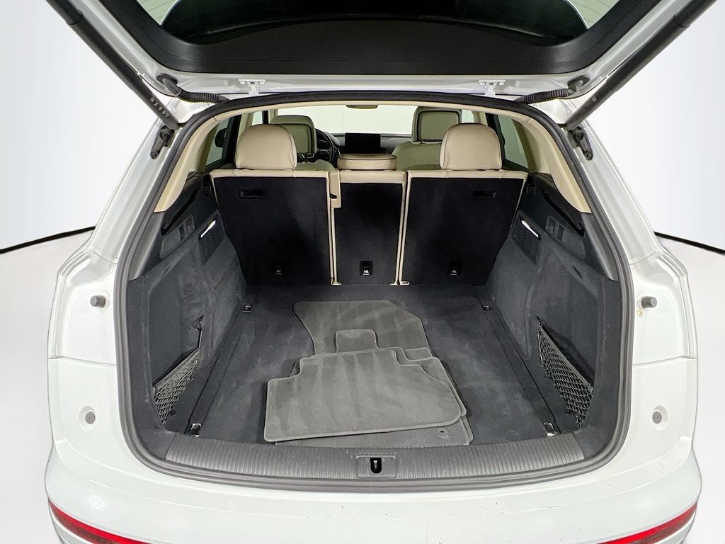 2024 Audi Q5 45 S line Premium quattro